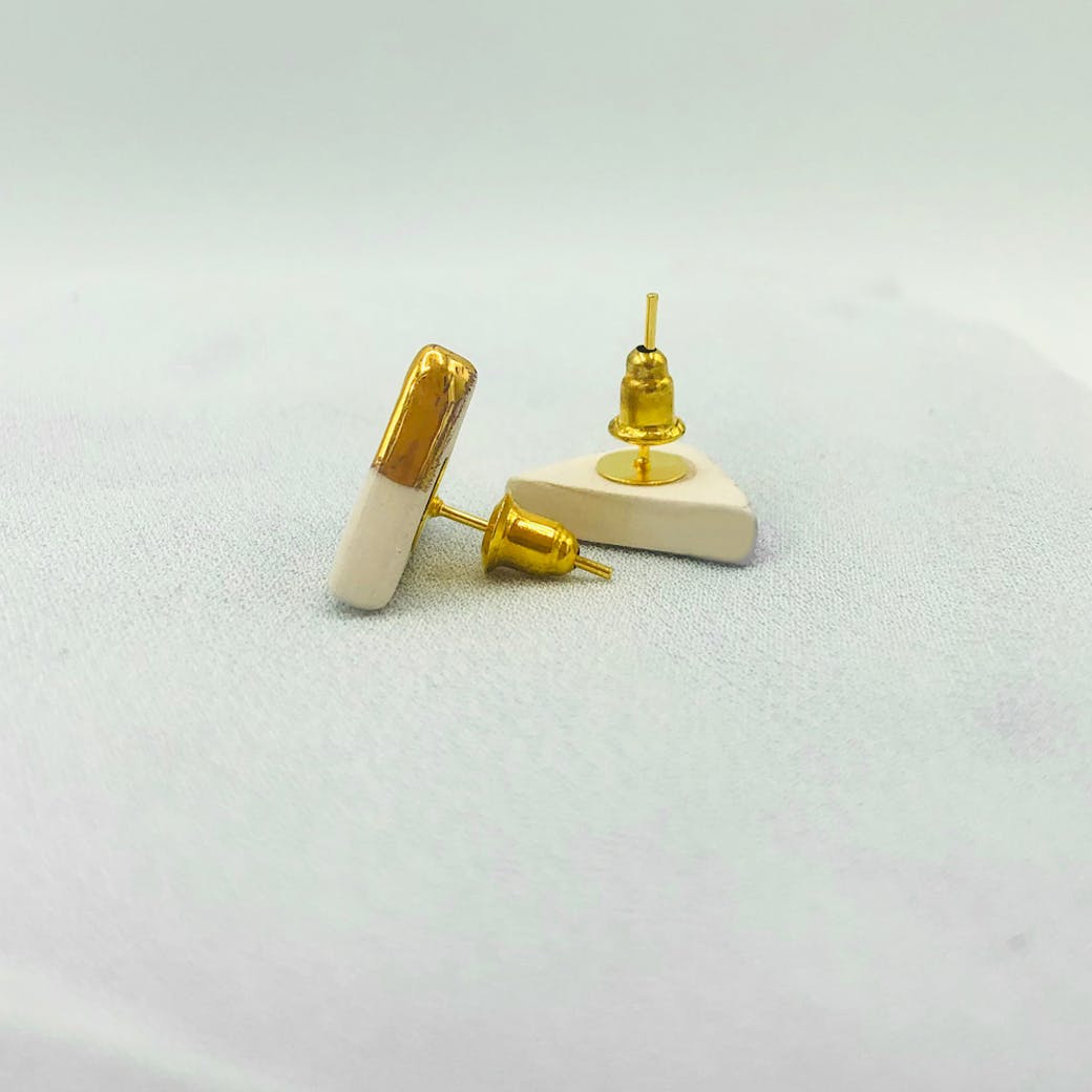 Orecchini in Ceramica - Triangolo bianco e oro