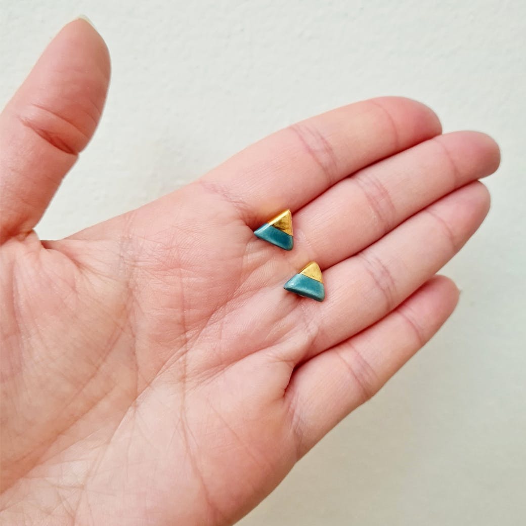 Orecchini in Ceramica - Mignon - Triangolo petrolio e oro