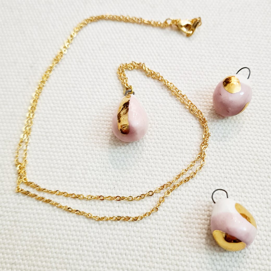 Ceramic pendant - Stone oval pink and pure gold